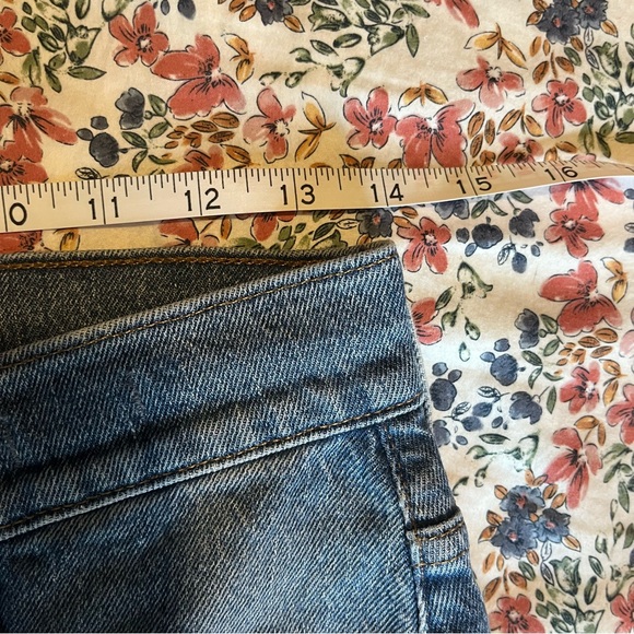 Madewell The Perfect Vintage Straight Leg Jean Size 26 - Picture 5 of 8